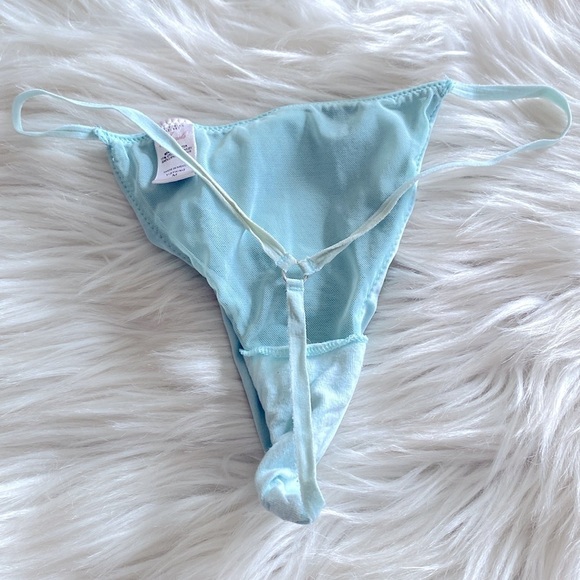 Victoria’s Secret vintage Y2K Angels pale blue V string - Picture 4 of 7